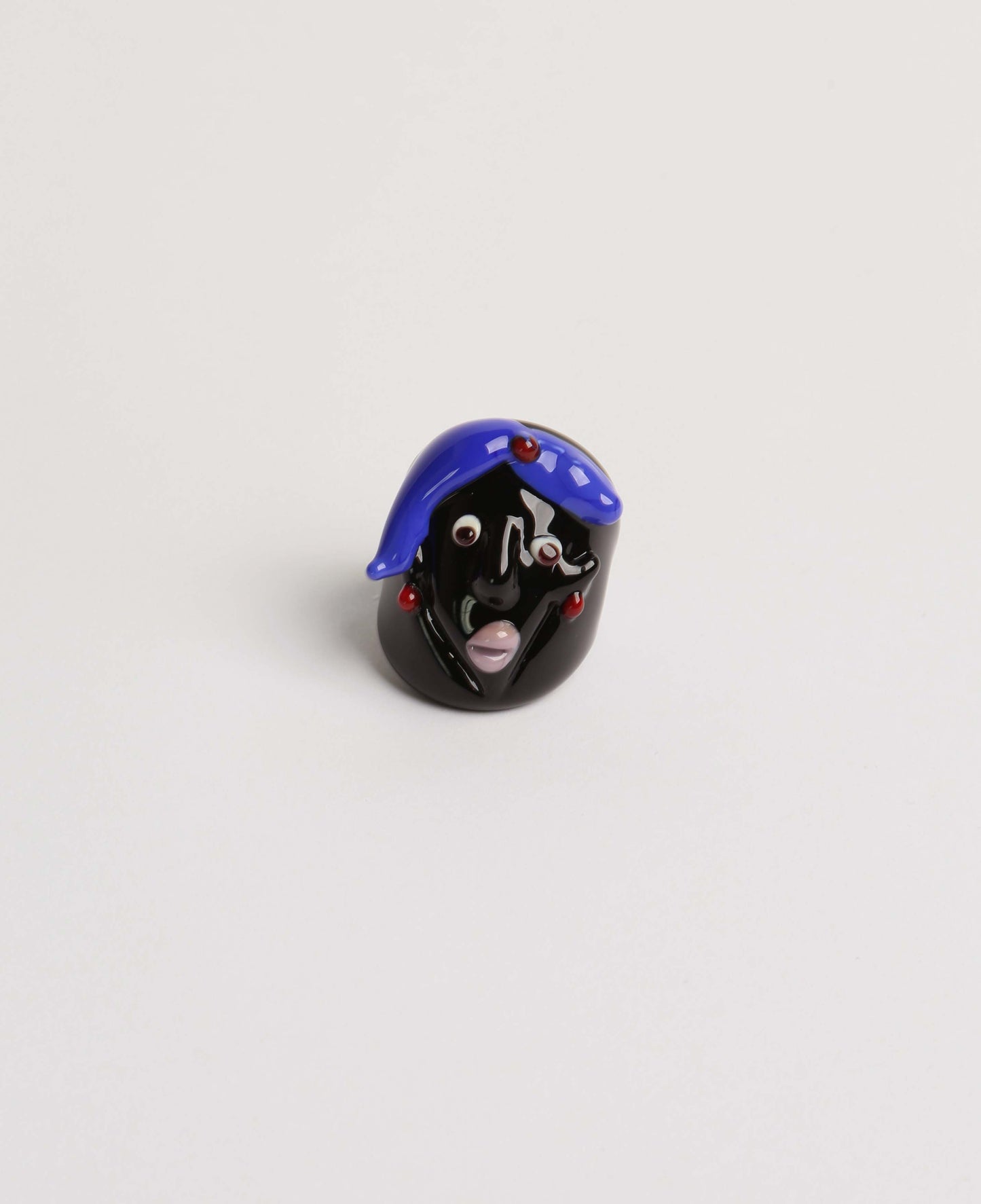 Black / Lapis